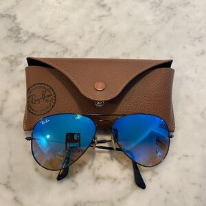 Ray-Ban Aviator Sunglasses with Blue Mirror Lenses and Brown Case